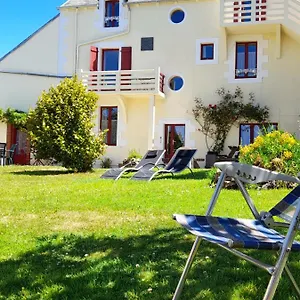 Les Hortensias Gr 34 - D'hotes Bed & Breakfast